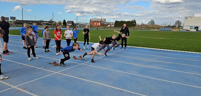 Czwartki lekkoatletyczne w Człuchowie rozpoczęte. Kolejne zawody niebawem