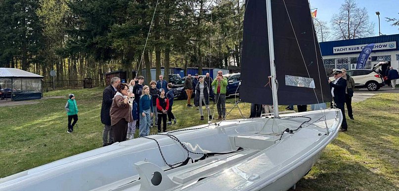 Sezon żeglarski w Człuchowie rozpoczęty. Był też chrzest nowej łodzi