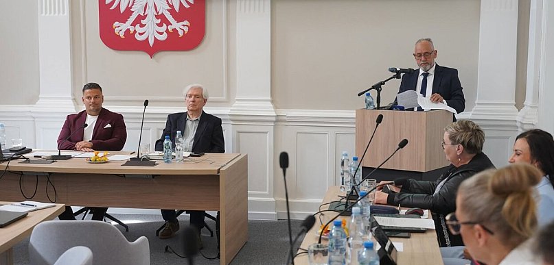 Jednogłośne absolutorium i rekordowo niskie zadłużenie miasta Człuchów