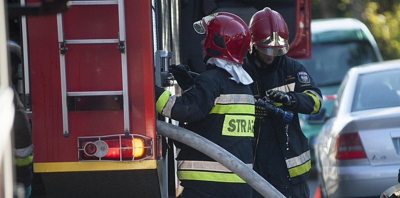 Tragiczny pożar budynku mieszkalnego w Czarnem. Jedna osoba poniosła śmierć