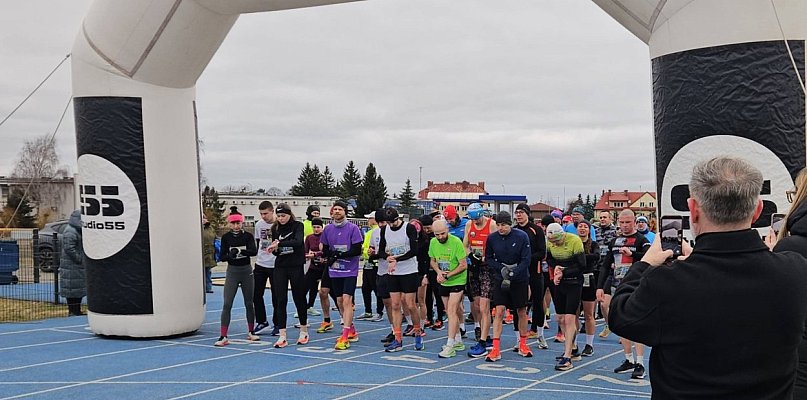 II Bieg Wyzwolenia w Człuchowie. 88 zawodników na trasie 8 km