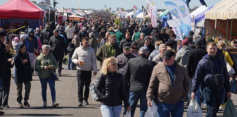 Rekordowe targi ogrodnicze w Przechlewie. 216 wystawców i tysiące gości