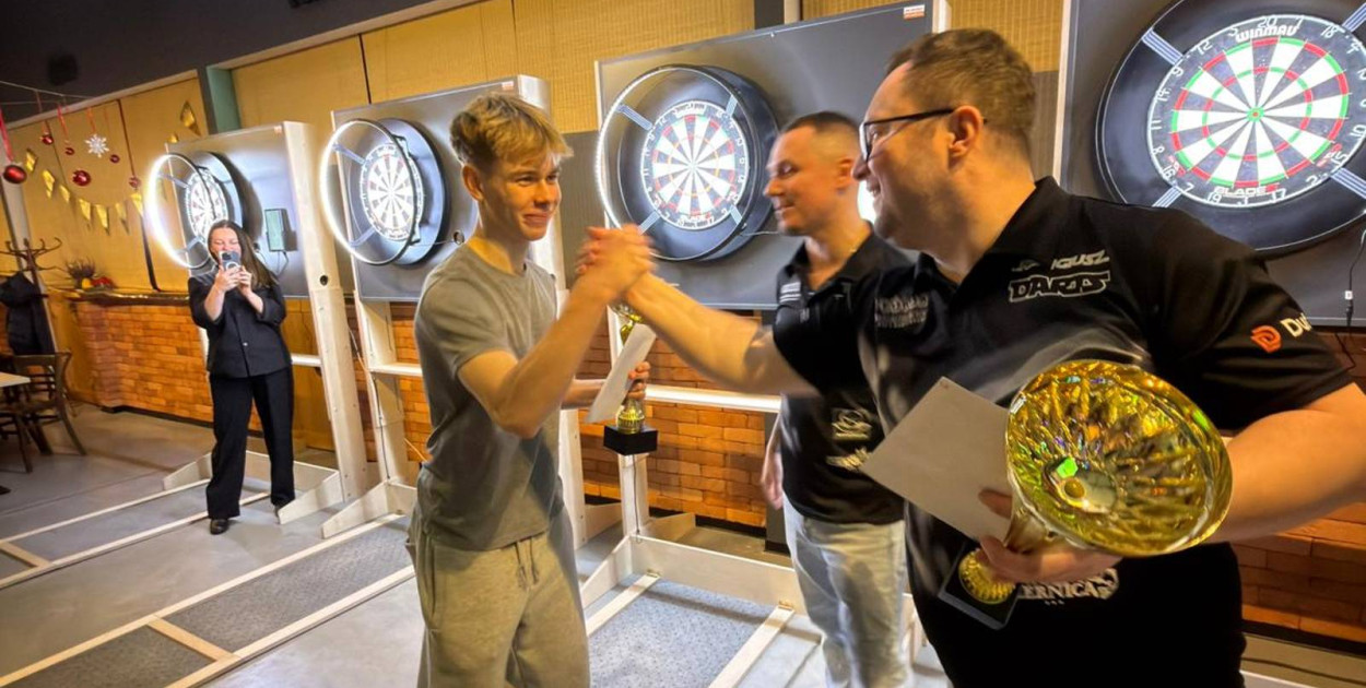 Dart w Człuchowie nabiera tempa. Wardix Garage zaprasza na deblowy turniej