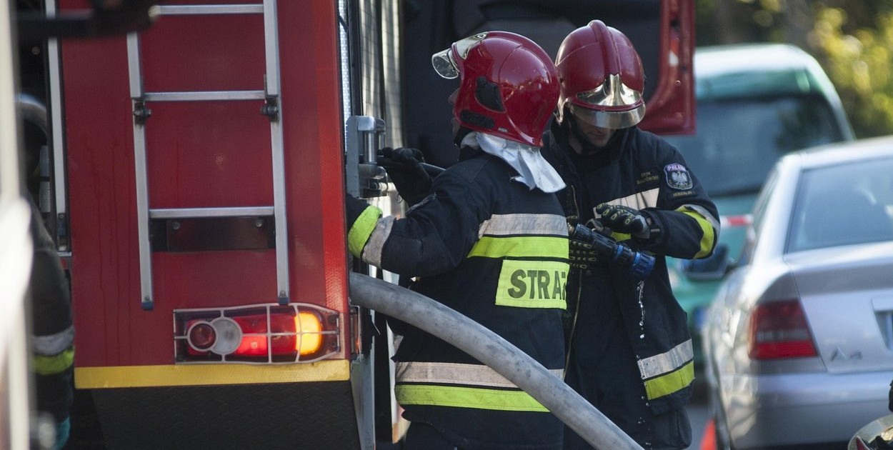 Tragiczny pożar budynku mieszkalnego w Czarnem. Jedna osoba poniosła śmierć