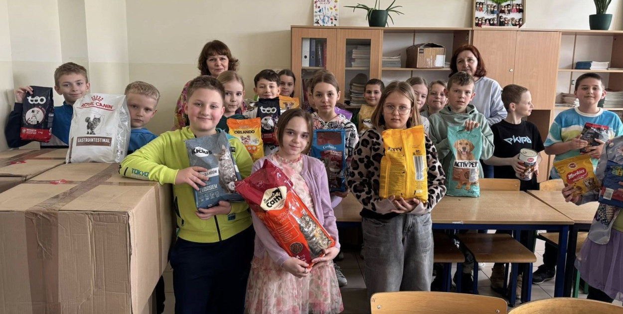 Uczniowie Szkoły Podstawowej nr 1 pomogli bezdomnym zwierzętom