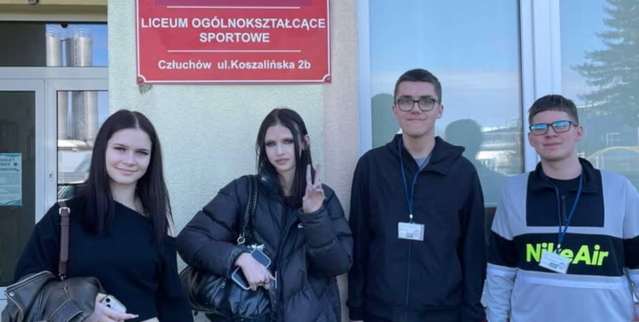 A gdyby tak jeden dzień bez telefonu? Uczniowie LO uczą życia offline