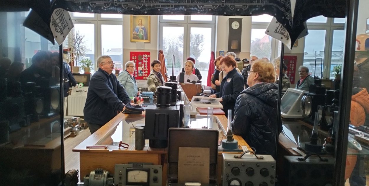 Mieszkańcy zwiedzali Salę Tradycji Kolejnictwa w Człuchowie