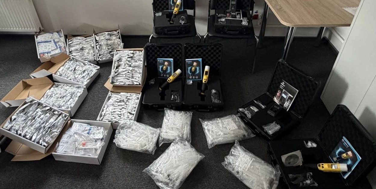 Policja w Czarnem z nowym sprzętem do badania trzeźwości i narkotyków