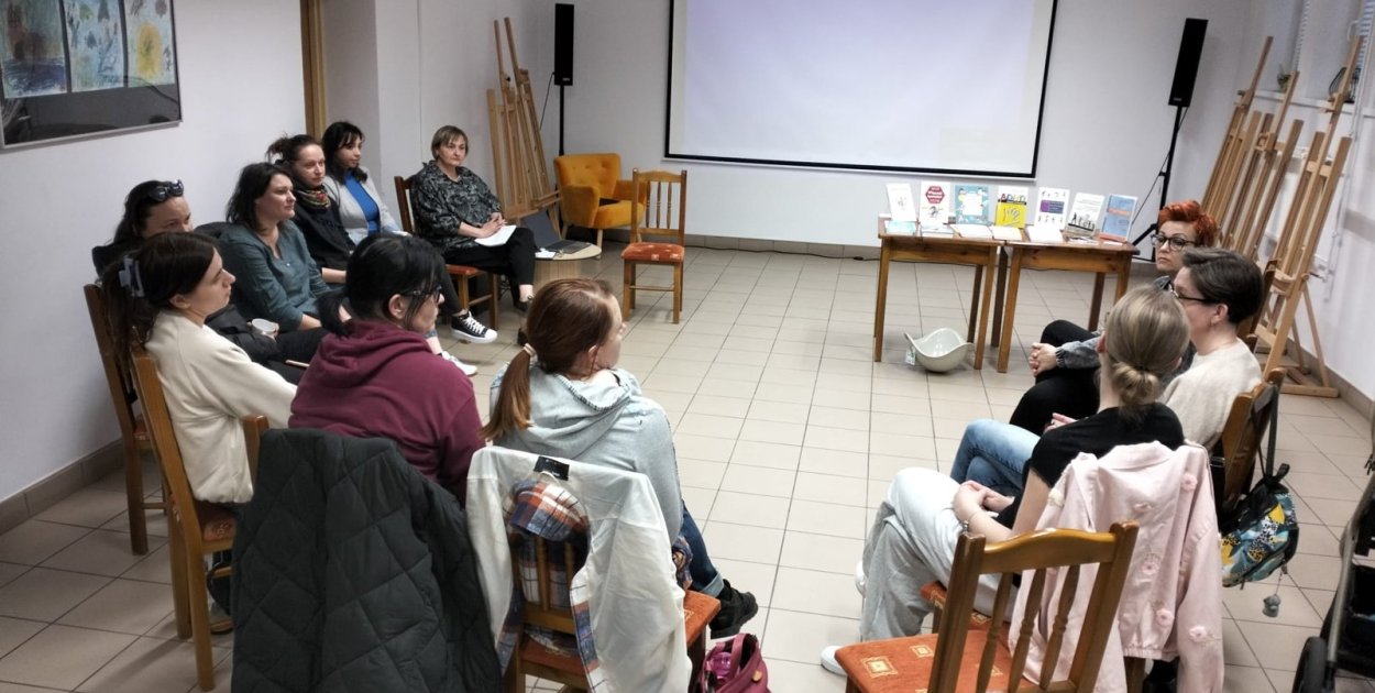 Spotkanie grupy wsparcia dla rodziców dzieci neuroróżnorodnych